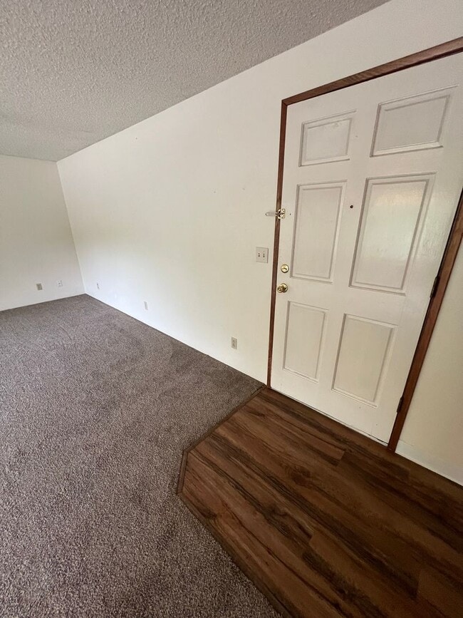 Photo - 2187-2189 NW North Hill Dr Unidad 2187