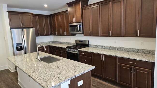 Building Photo - 7104 Donatello Dr Rental