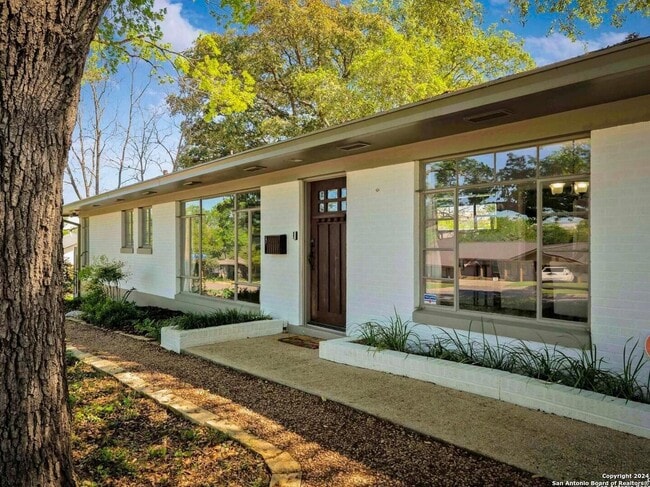 Photo - BEAUTIFUL TERRELL HEIGHTS 2-BEDROOM HOME ON LARGE CORNER LOT