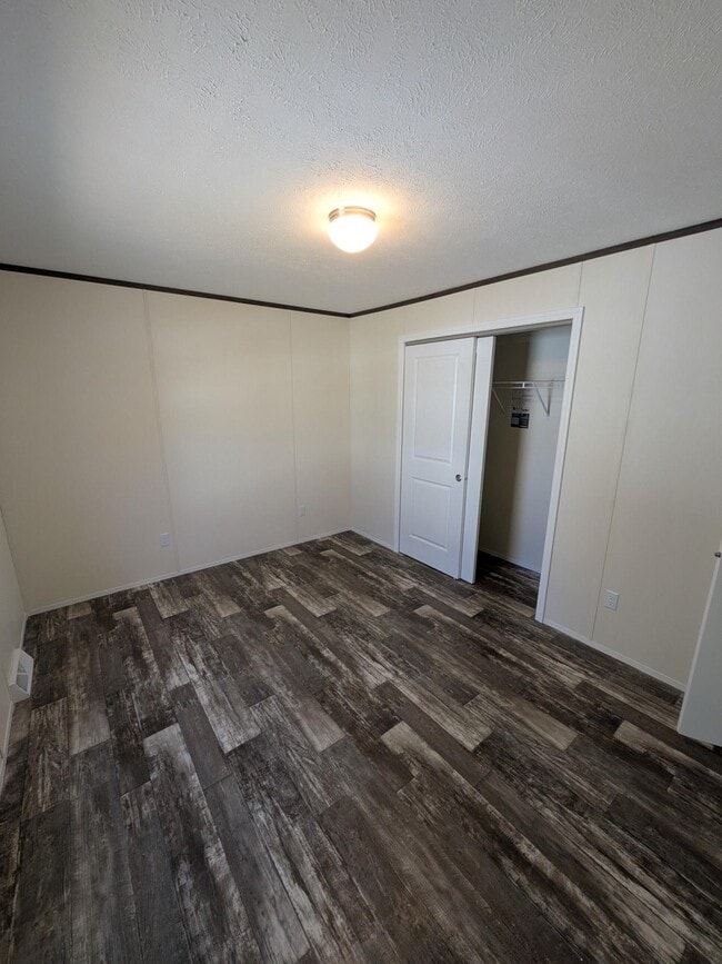Photo - 196 Abbott St