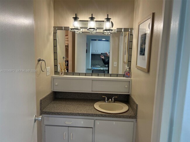Photo - 100 Lincoln Rd Unit 1001