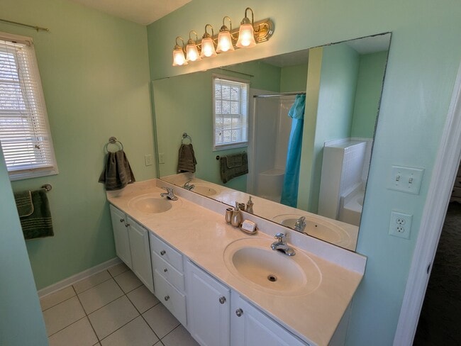 Photo - 3319 Auburn Dr