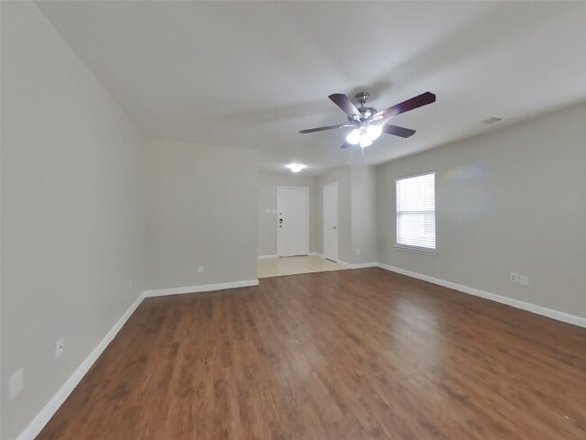 Photo - 10914 Tipton Oaks Dr