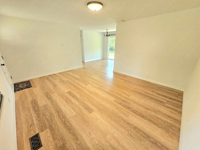 Photo - 7739 SE 101st Ave