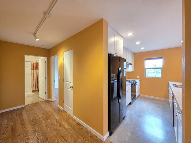 2180 W Alameda St