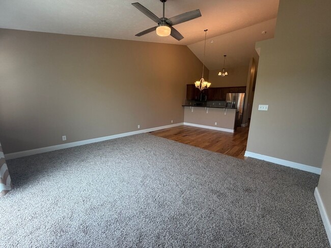 Photo - 4 bedroom TOWNHOUSE in North Lincoln