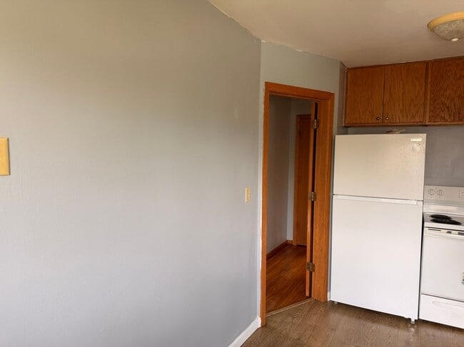 Building Photo - 165 W Wheelock Pkwy