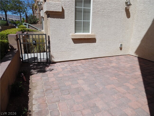 Photo - 7753 Floral Fabric Ct