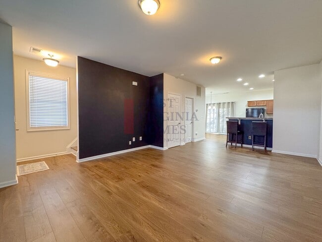 Photo - Two story townhouse w/ 3 bedrooms,2.5 baths