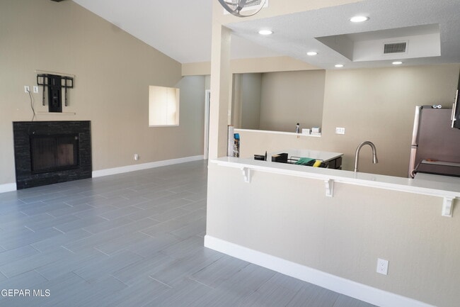 Photo - 4614 N Stanton St