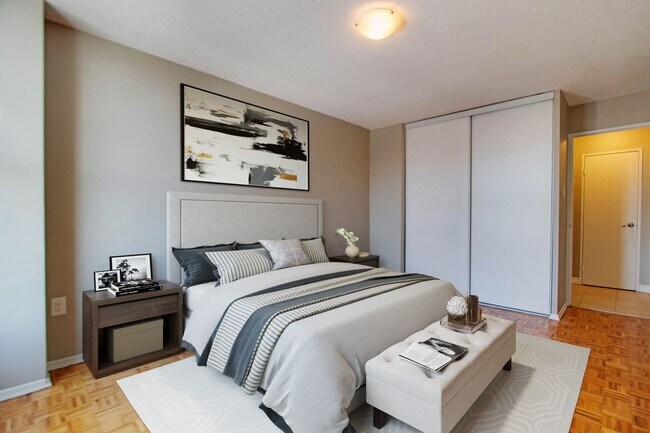 Photo - 10 Bridletowne Circle 20, 30, 40 & 50 Aurora