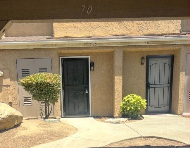 Photo - 905 S Mountain Ave
