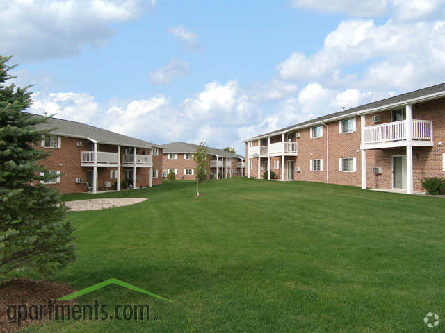 Courtyard - East Park Estates