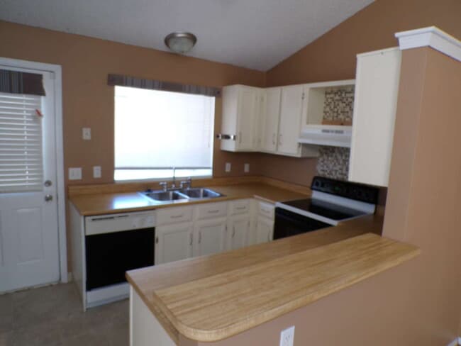 Photo - Great Littleton Location! 2 bedroom, 1 bat... Unit A