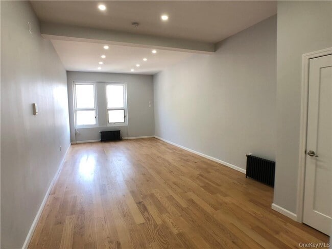 Photo - 168-170 Myrtle Blvd Unit B
