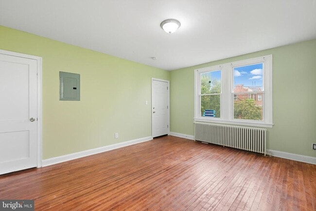 Photo - 3919 R St SE