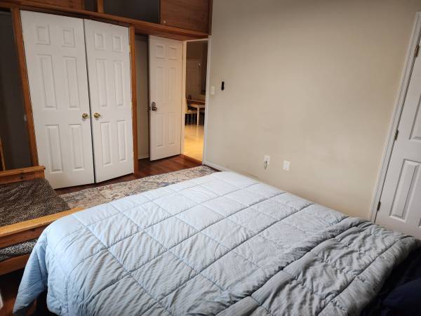 Photo - 4400 University Dr