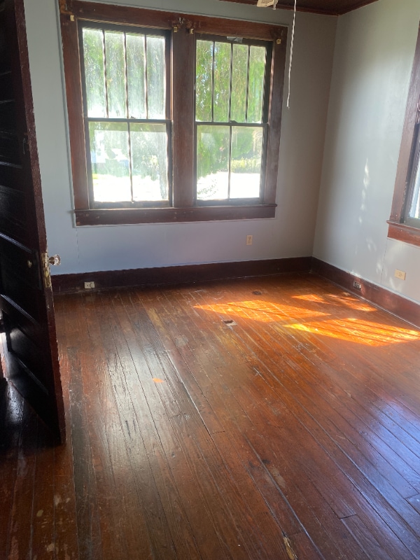 Photo - 616 Weeks St