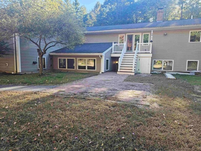 Building Photo - 30 Sterling Ln