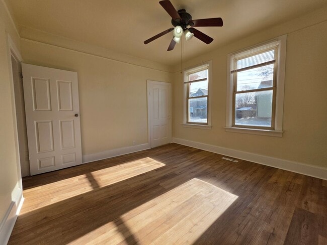 Building Photo - 1816 Wollmer St Unit Lower