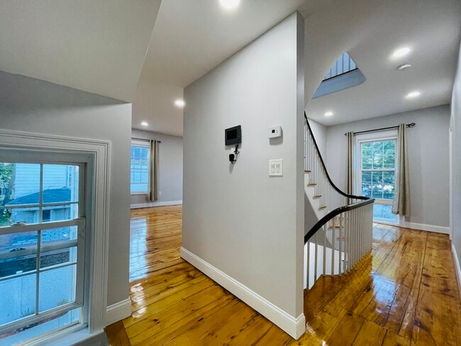 15 River St