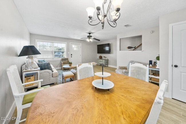 Photo - 120 Palm Beach Dr