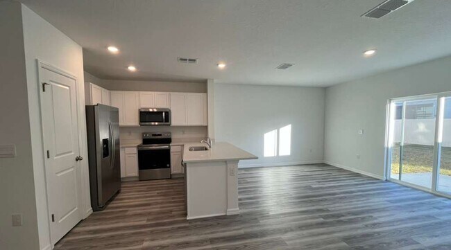 Photo - 31268 Paper Birch St