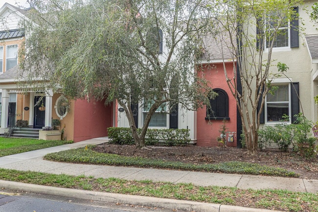 Photo - 808 Carlyle Ln