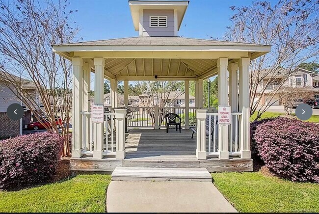 Gazebo and BBQ Area - 532 Lionshead Rd Unidad 3 Lionshead Luxury Condo