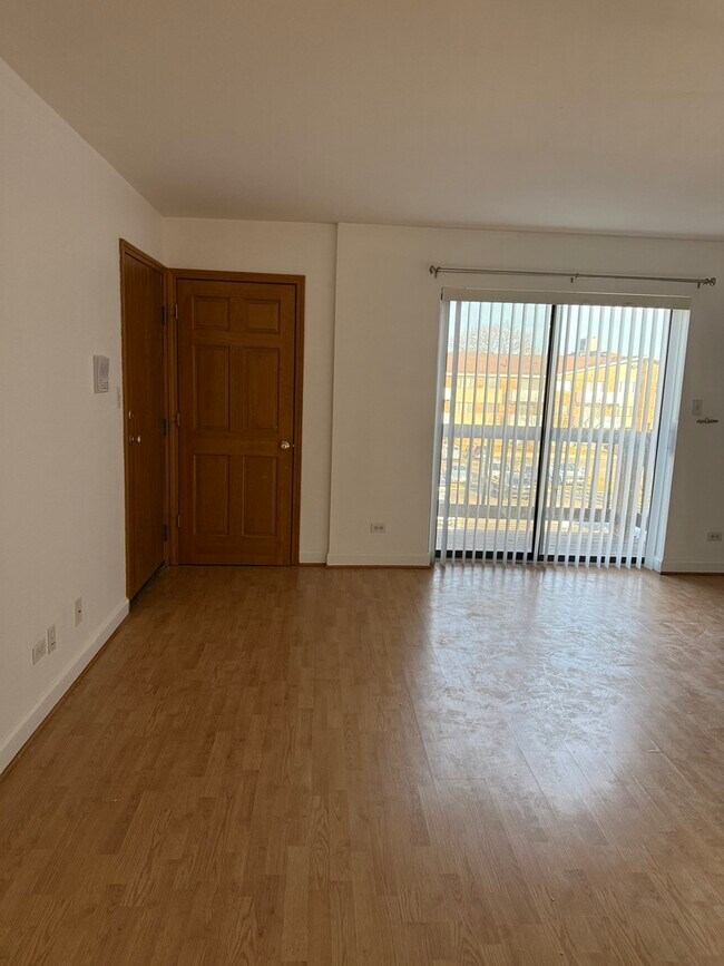 Photo - 1348 Geneva Dr