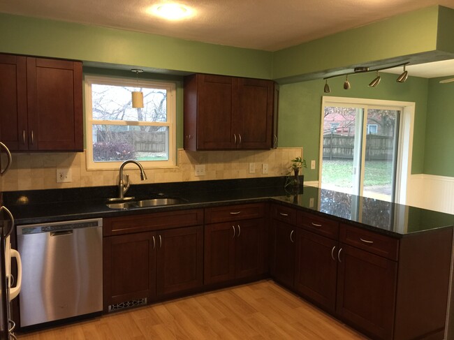 Kitchen - 304 Emily Cir House