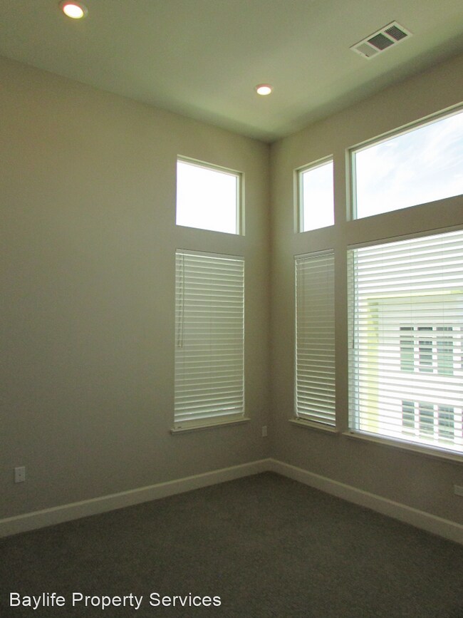 Photo - 4 br, 3.5 bath House - 2973 Valley of Hear...