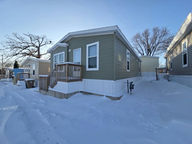 Building Photo - 226 Cardinal Ln