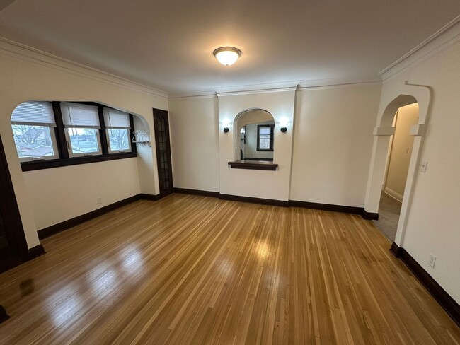 250 6th Ave N Unit 1