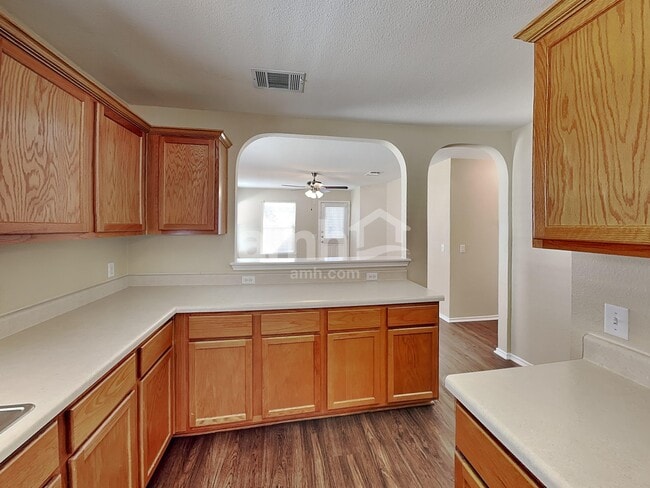 Photo - 224 Tolcarne Dr