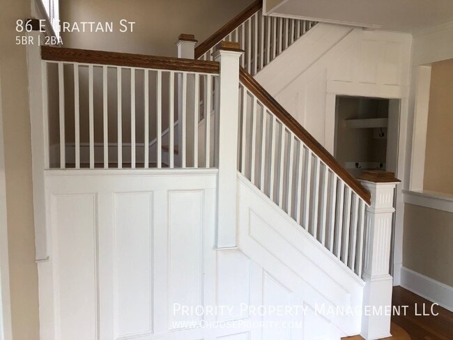 Photo - 86 E Grattan St