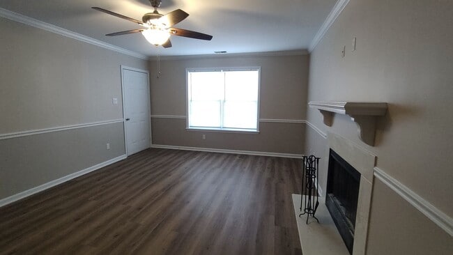 Photo - 813 S Dogwood Ln