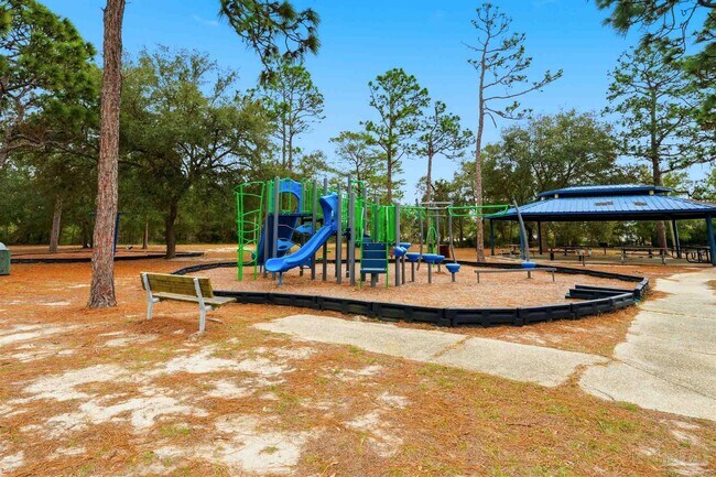 Photo - 519 Batten Blvd