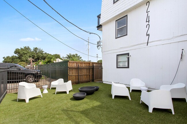 Photo - Kerlerec Unit 8