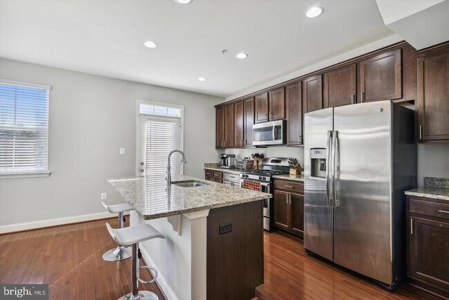 Photo - 605 S Cherry Grove Ave