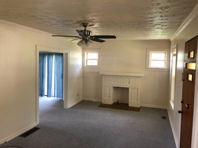 Photo - 1505 Rugby Rd