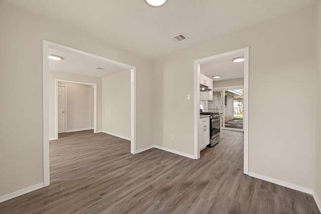 Photo - 5423 Grace Point Ln
