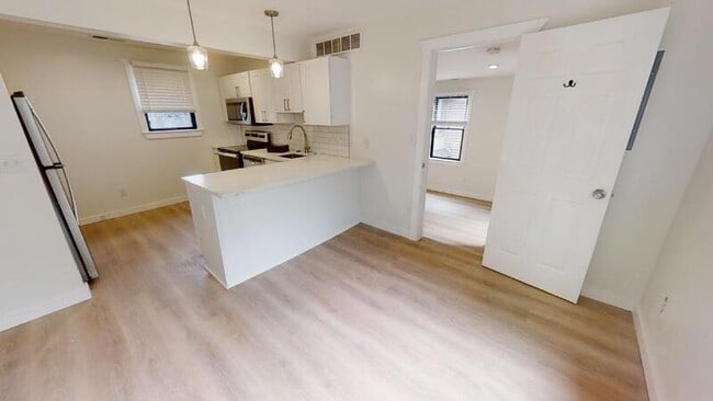 Photo - 603 E Ann St Unidad 4