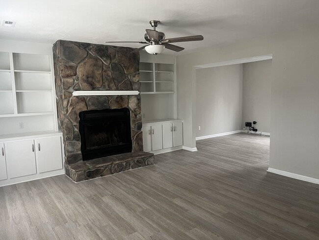 Living Room - 4750 Hollis Rd Unit 4750 Holllis Road