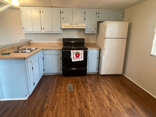 Photo - Adorable 2 Bedroom with Amazing Mountain Views!