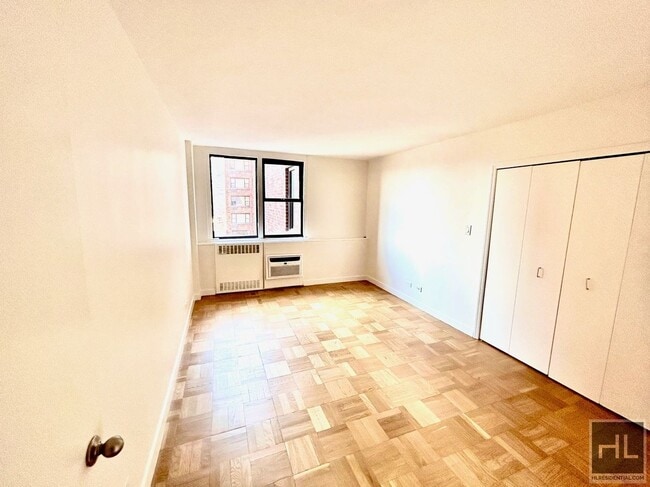 Photo - East 79th Street Unit 11F