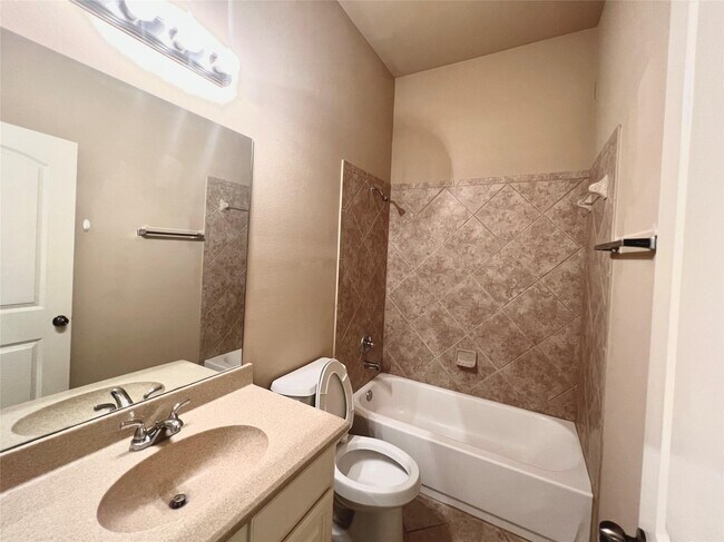 Photo - 25419 Lockspur Dr