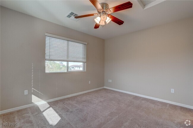 Building Photo - 953 Tafalla Ct Rental