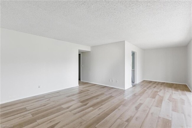 Photo - 1400 Pompei Ln