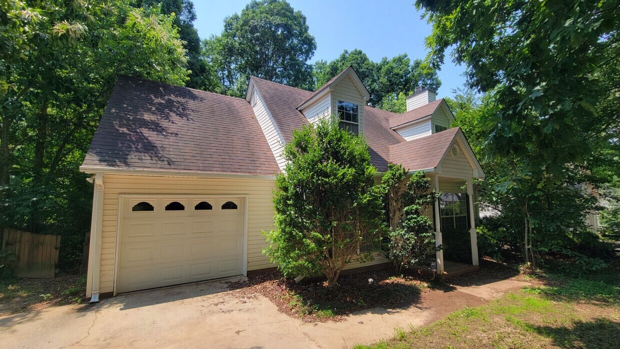 3 Bed, 2.5 Bath Home in Simpsonville is Av... - 3 Bed, 2.5 Bath Home in Simpsonville is Av...
